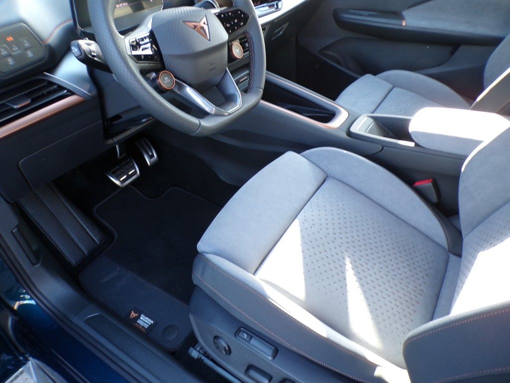 Fahrzeugabbildung SEAT Born CUPRA 170/84 E1H