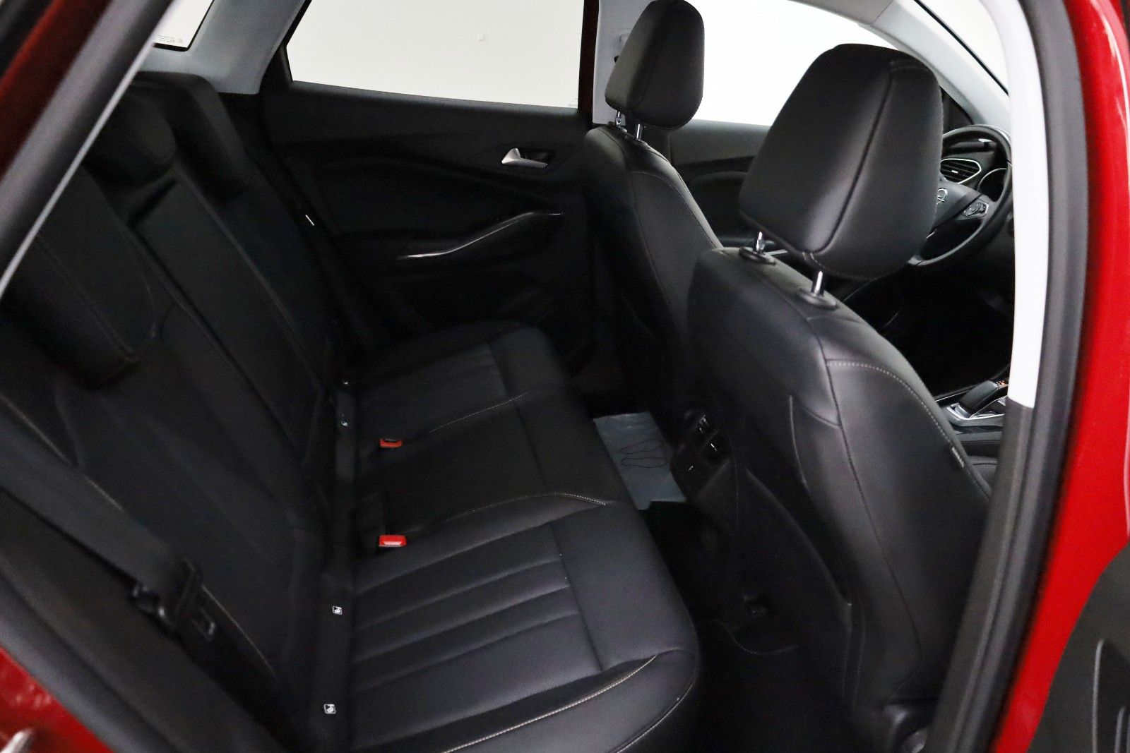 Fahrzeugabbildung Opel Grandland X Innovation Leder,Navi,LED,ACC,AHK