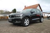 Volvo XC40 T2 Momentum Core - Volvo XC40: Momentum Core