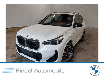 BMW X1 M35i xDrive Pano+Head-Up+AHK+ab 1,99% eff.