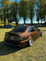 BMW E46 330i M Sport - BMW 330 Limousine E46 330i mit Benzin-Antrieb