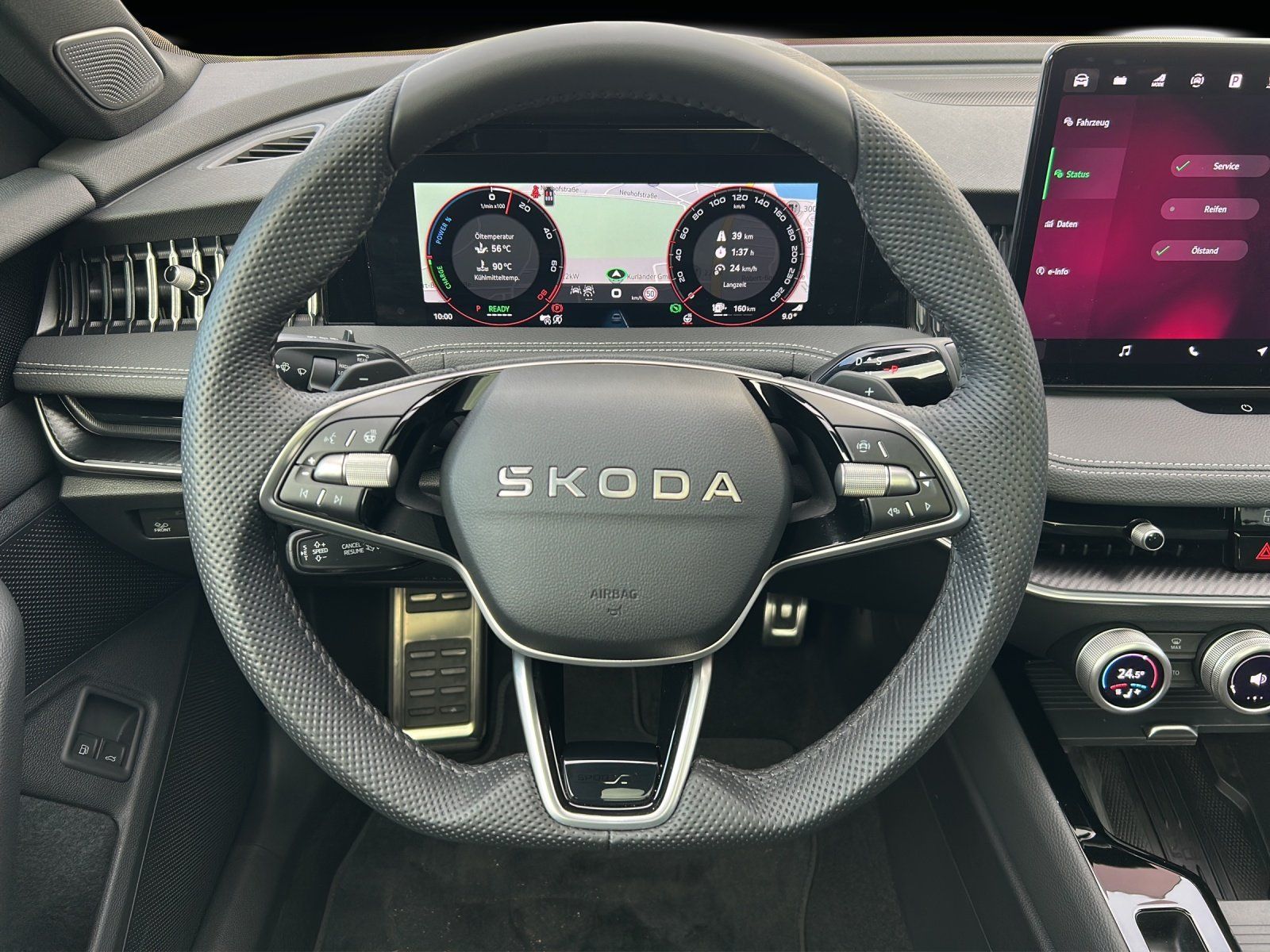 Fahrzeugabbildung SKODA Superb 1.5 TSI iV Sportline/PANO/AHK/HUD/ACC/360