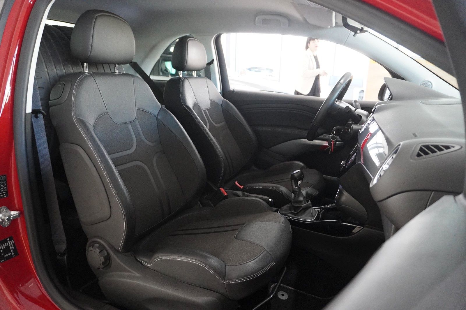 Fahrzeugabbildung Opel Adam S 1.4T SPORT NAVI/LED/SHZ/TEMP./OPC/PDC/USB