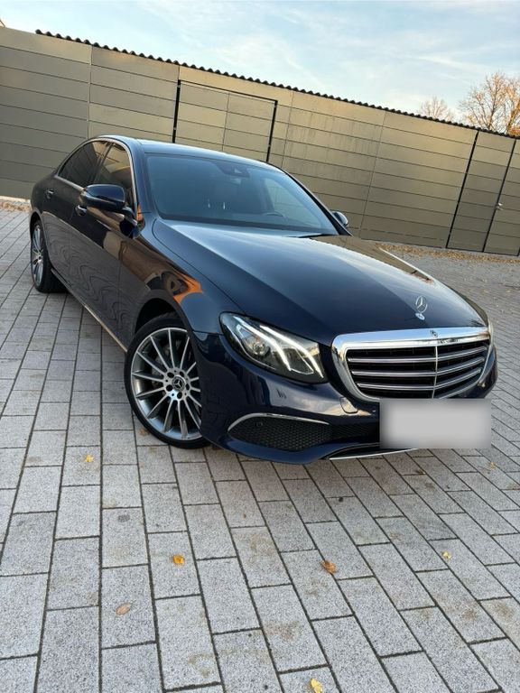 Image of Mercedes-Benz E 400