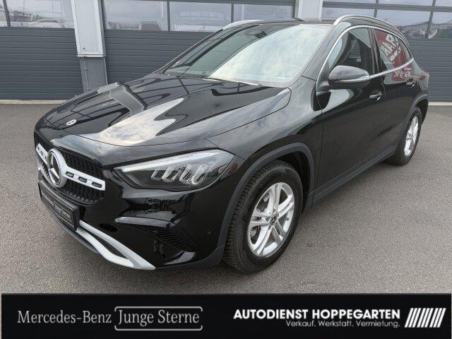 Mercedes-Benz GLA 200 LED MBUX Kamera Sitzhzg. Parkpilot AHK..