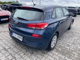 Hyundai i30 1.4 Select - Hyundai i30 Unfallwagen