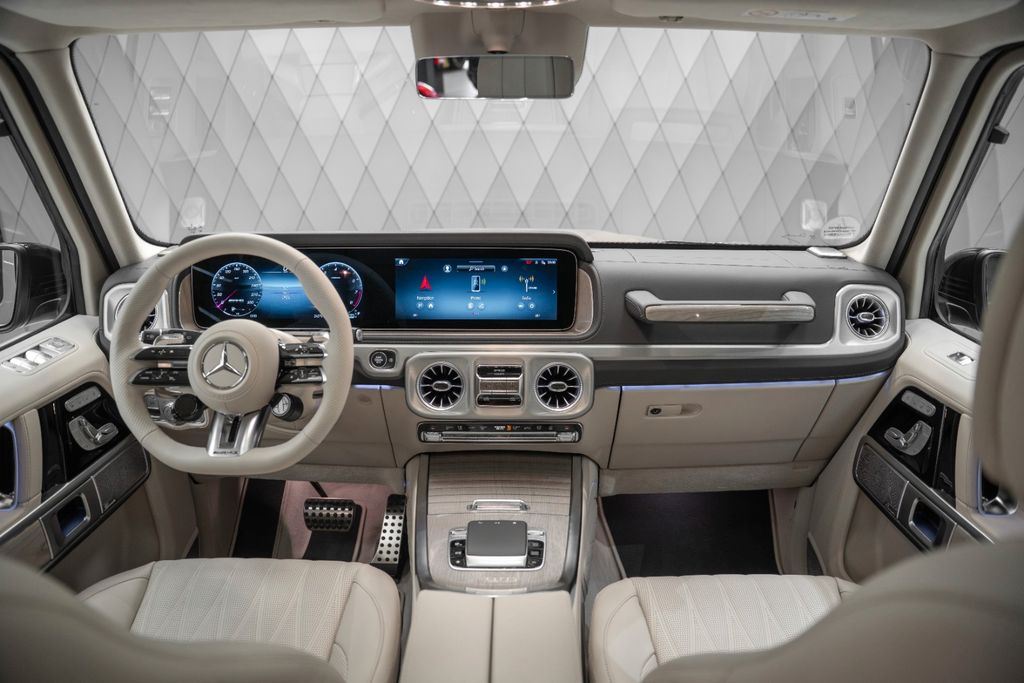 G 63 AMG 2026 GOLD/BEIGE - Bild 18