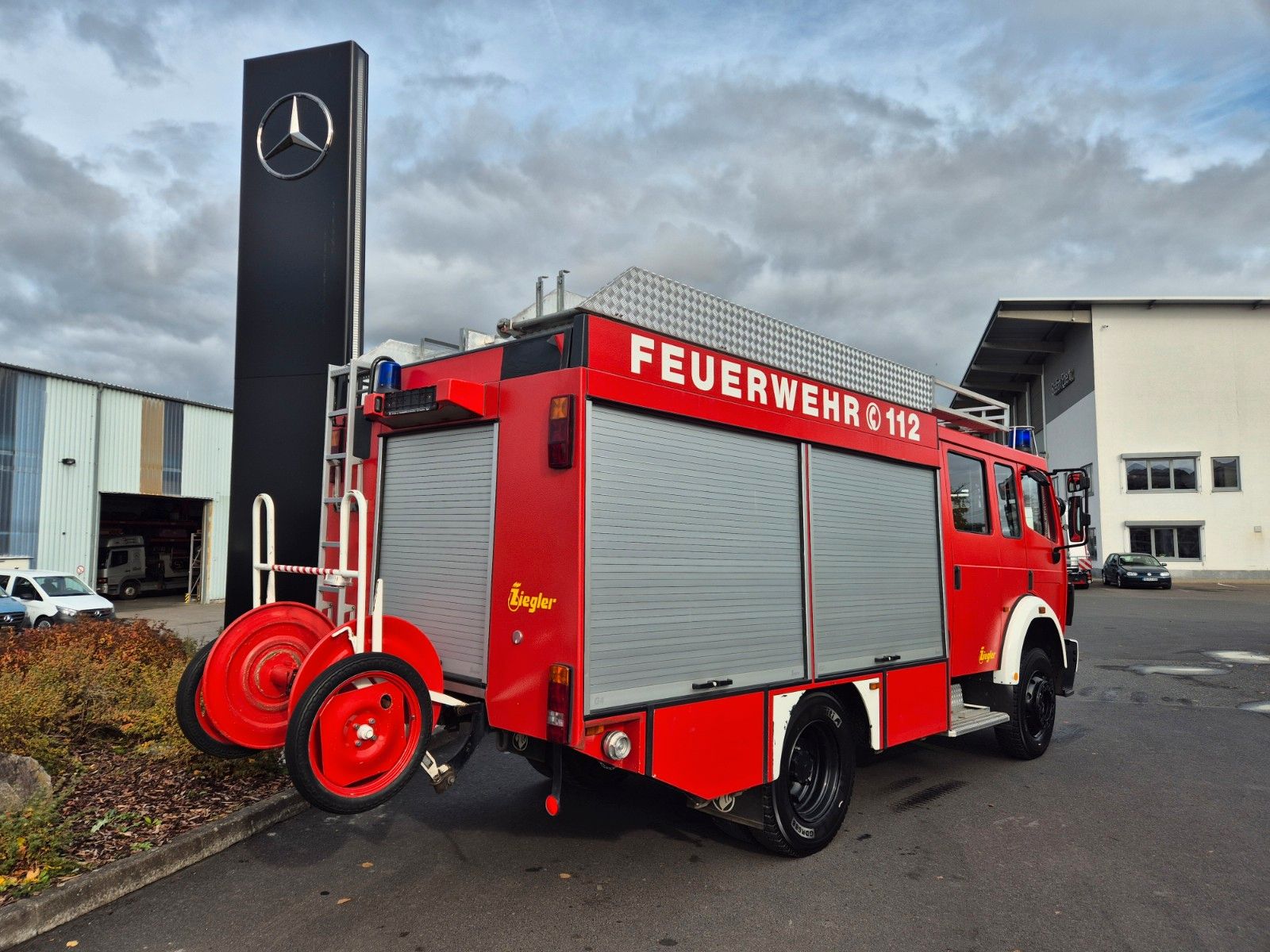 Fahrzeugabbildung Mercedes-Benz 1224 AF 16/12 Löschfahrzeug 1.680l