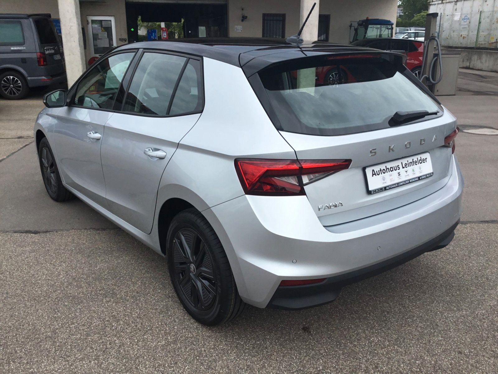 Fahrzeugabbildung SKODA Fabia 1.5l TSI DSG Selection+Navi+ACC+Kamera+16"