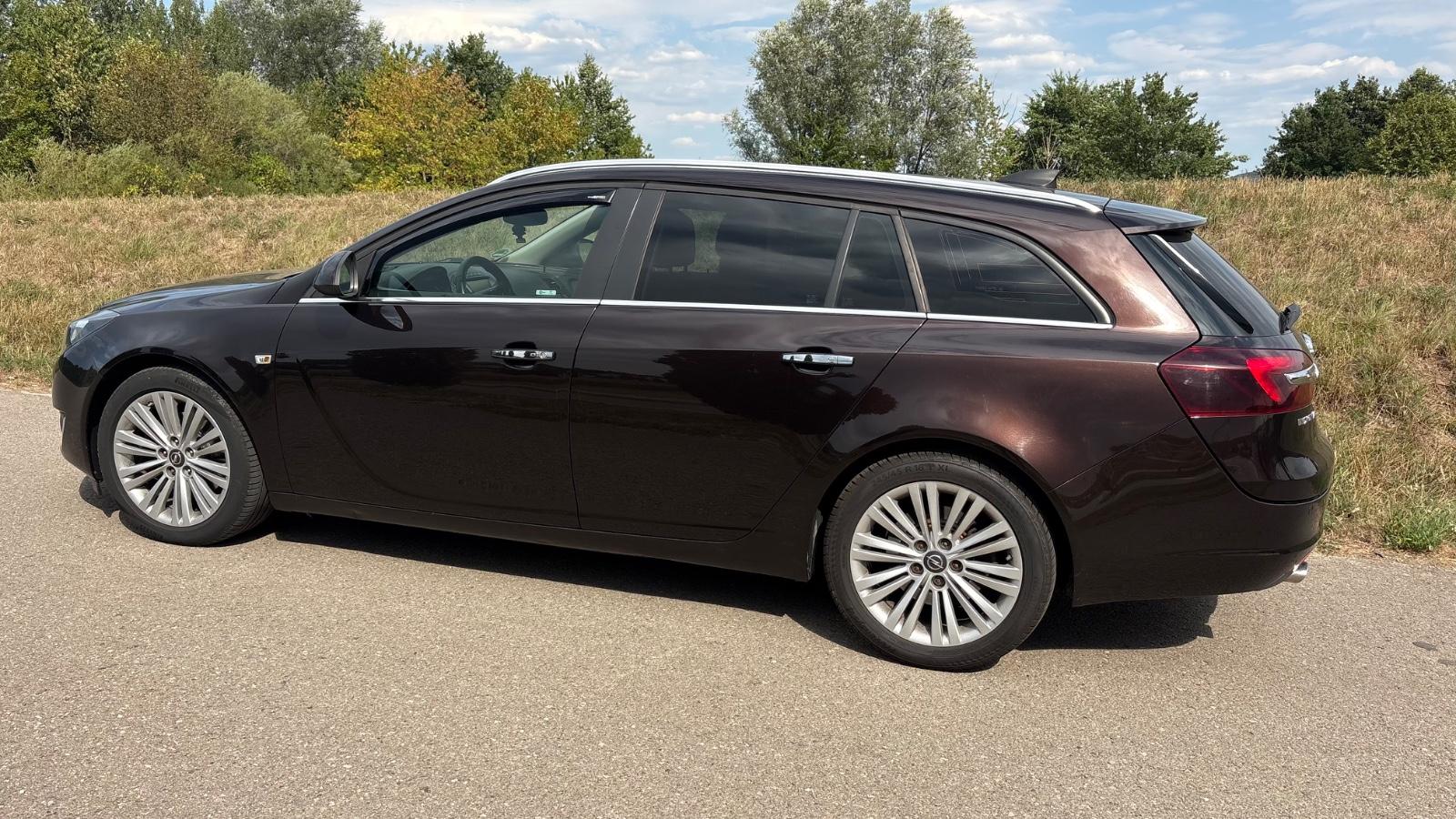 Opel Insignia A Sports Tourer Edition Bose AHK Xenon