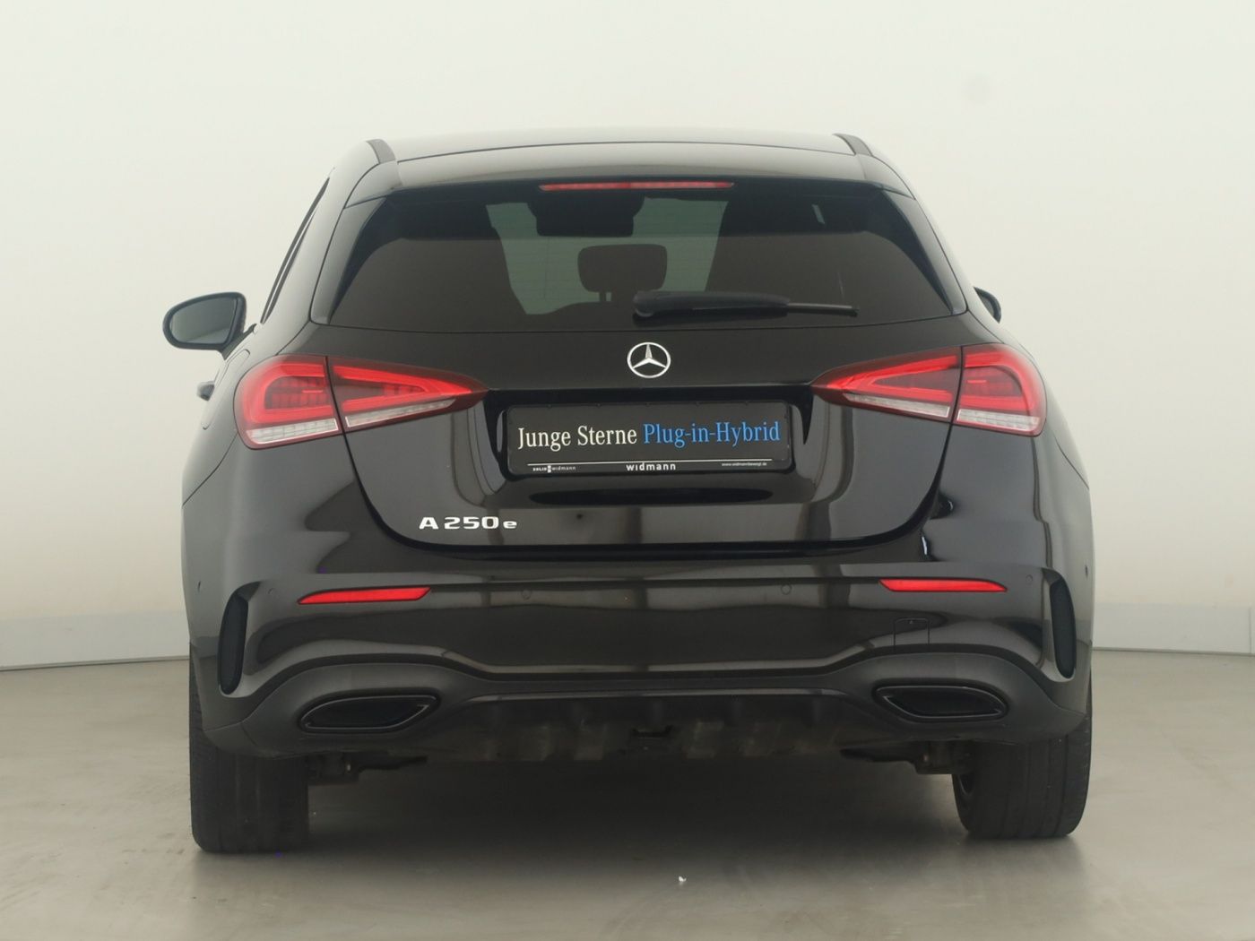 Mercedes-Benz A 250 e AMG Multibeam Night Burmester Distronic foto 4