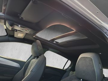 Peugeot 308 GT 1.2 145 360+Kam.+KeyLess+LED+Massage+Navi