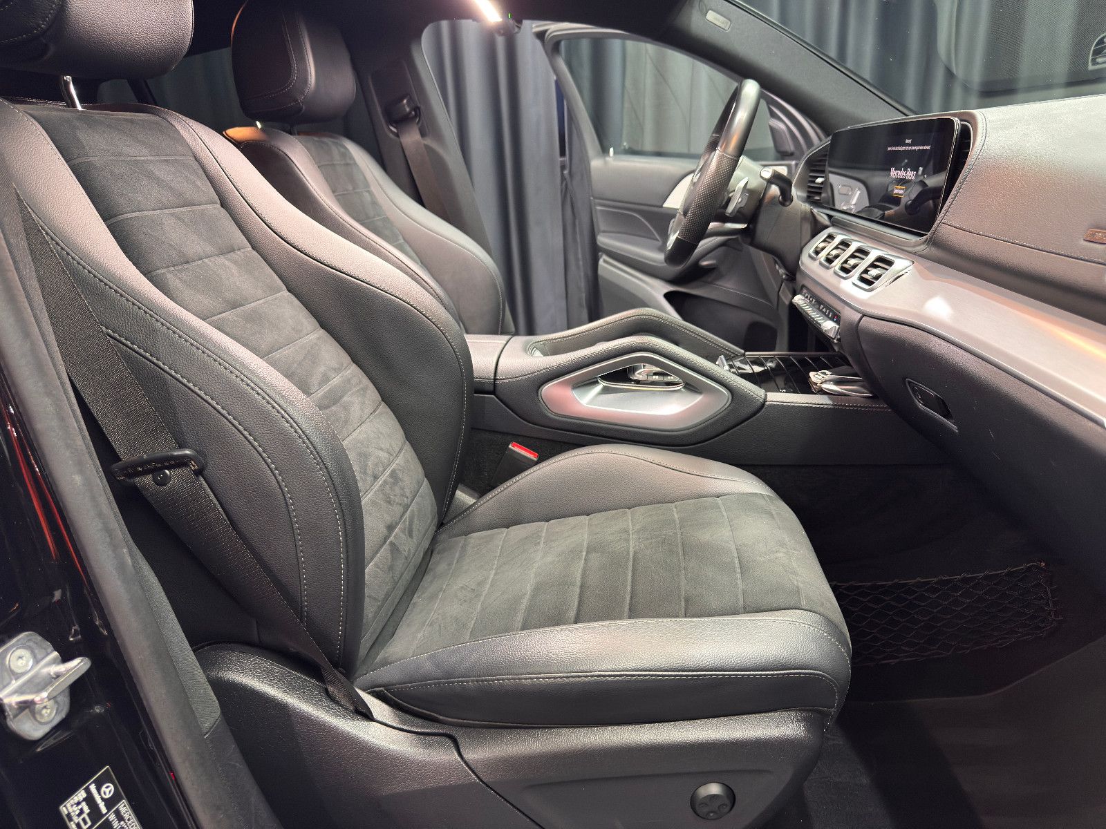 Fahrzeugabbildung Mercedes-Benz GLE 350e 4Matic Coupe *AMG-LINE*22 ZOLL*LUFT*