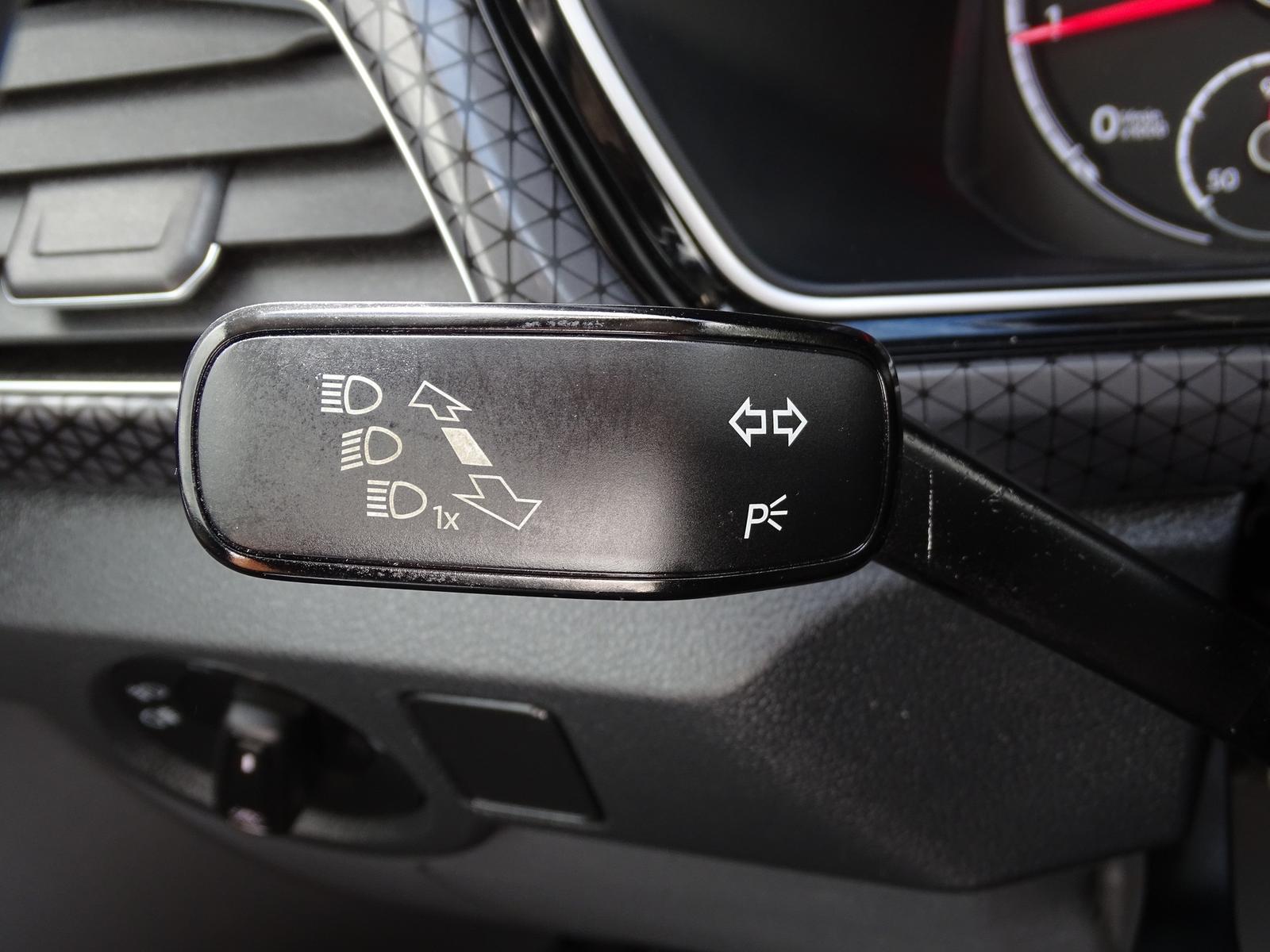 Volkswagen T-Cross 1.5 TSI R-Line LED ACC Klimaaut. PDC, миниатюра 18