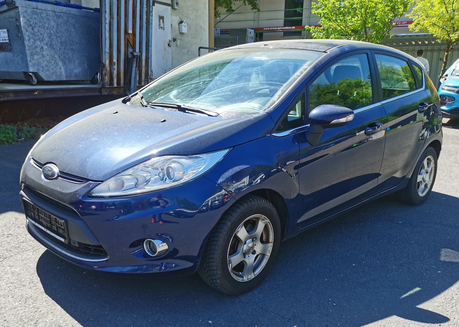 Ford Fiesta Titanium Isofix PDC 2Hd Klimaautomatik ZV