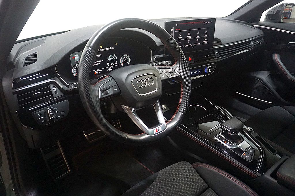 AUDI A4 2024