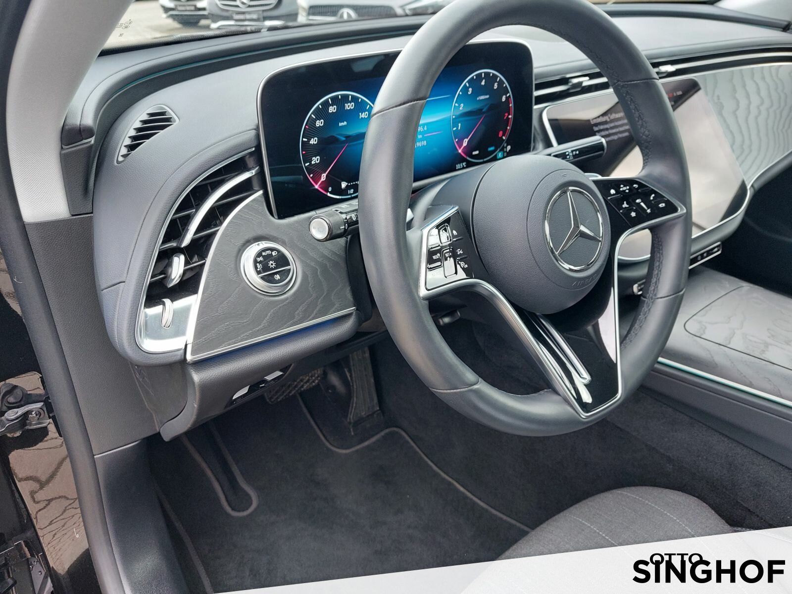Fahrzeugabbildung Mercedes-Benz E 200 T Avantgarde +Distronic+LED+Rü Kamera+MBUX