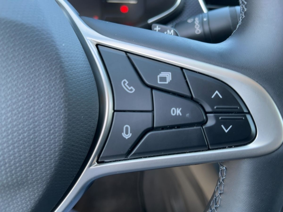 Fahrzeugabbildung Renault Arkana Evolution TCe 140 Automatic GJR EPH vo+hi