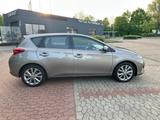 Toyota Auris Hybrid Comfort 1,8-l-VVT-i Comfort - Toyota Auris von privat