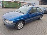 Ford Escort V - Ford Escort mit Schiebedach