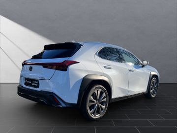 Lexus UX - 5