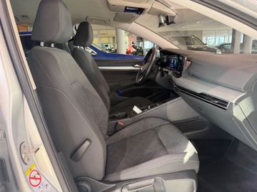 Volkswagen Golf - 11