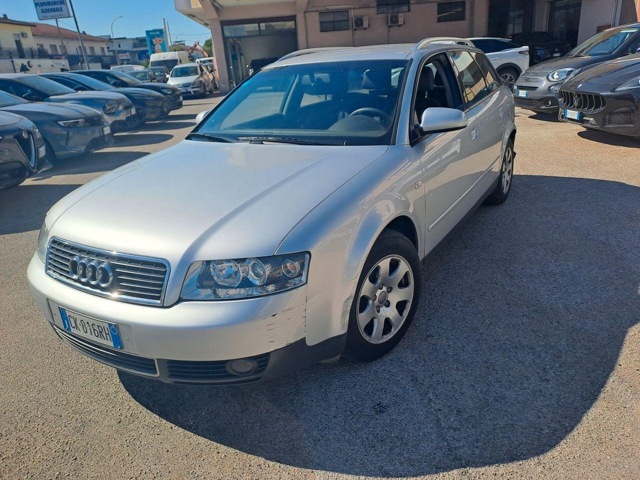 Audi A4 2004 — interior