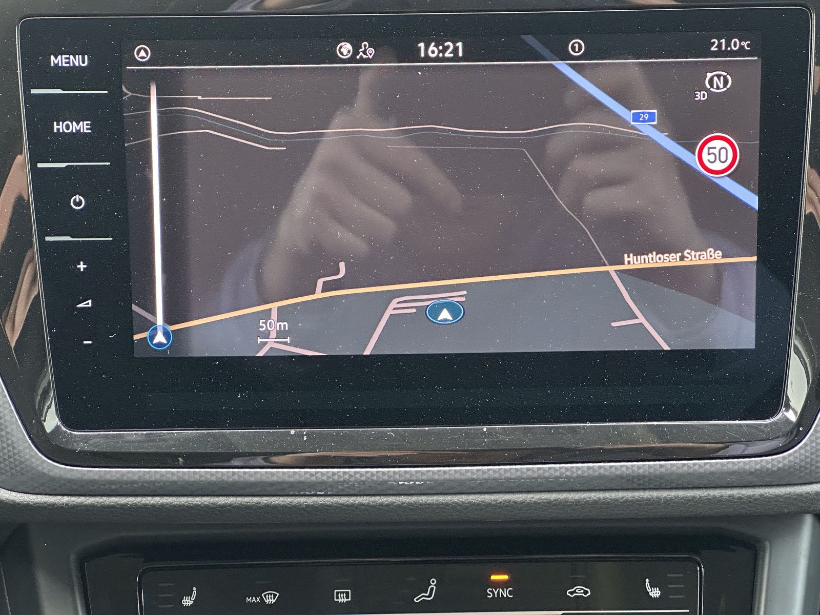 Fahrzeugabbildung Volkswagen Touran 2.0 TDI DSG ACTIVE NAV+LED+AHK+KAMERA+SHZ