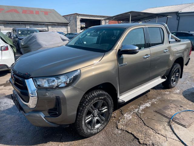 Toyota Hilux DC 2.8 D-4D 4x4 150kw A6