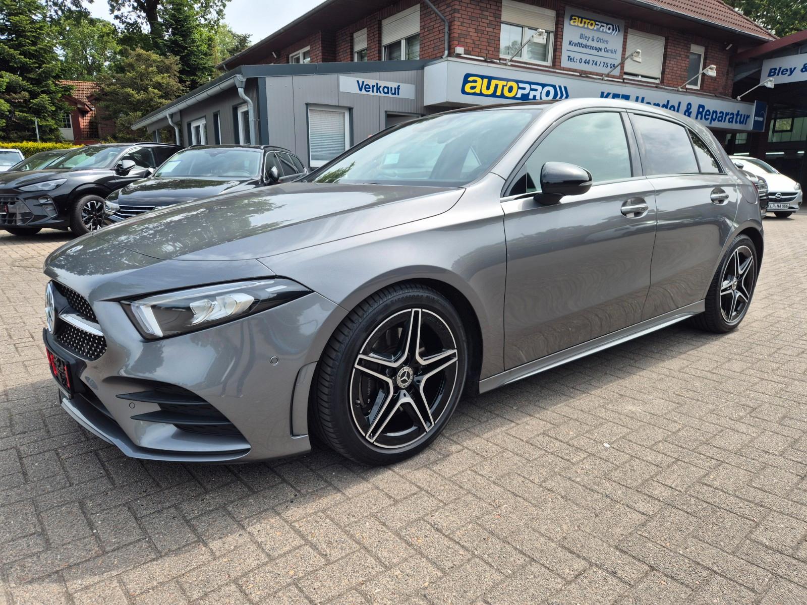 Mercedes-Benz A 220 DCT AMG Line / Business / Night-Paket