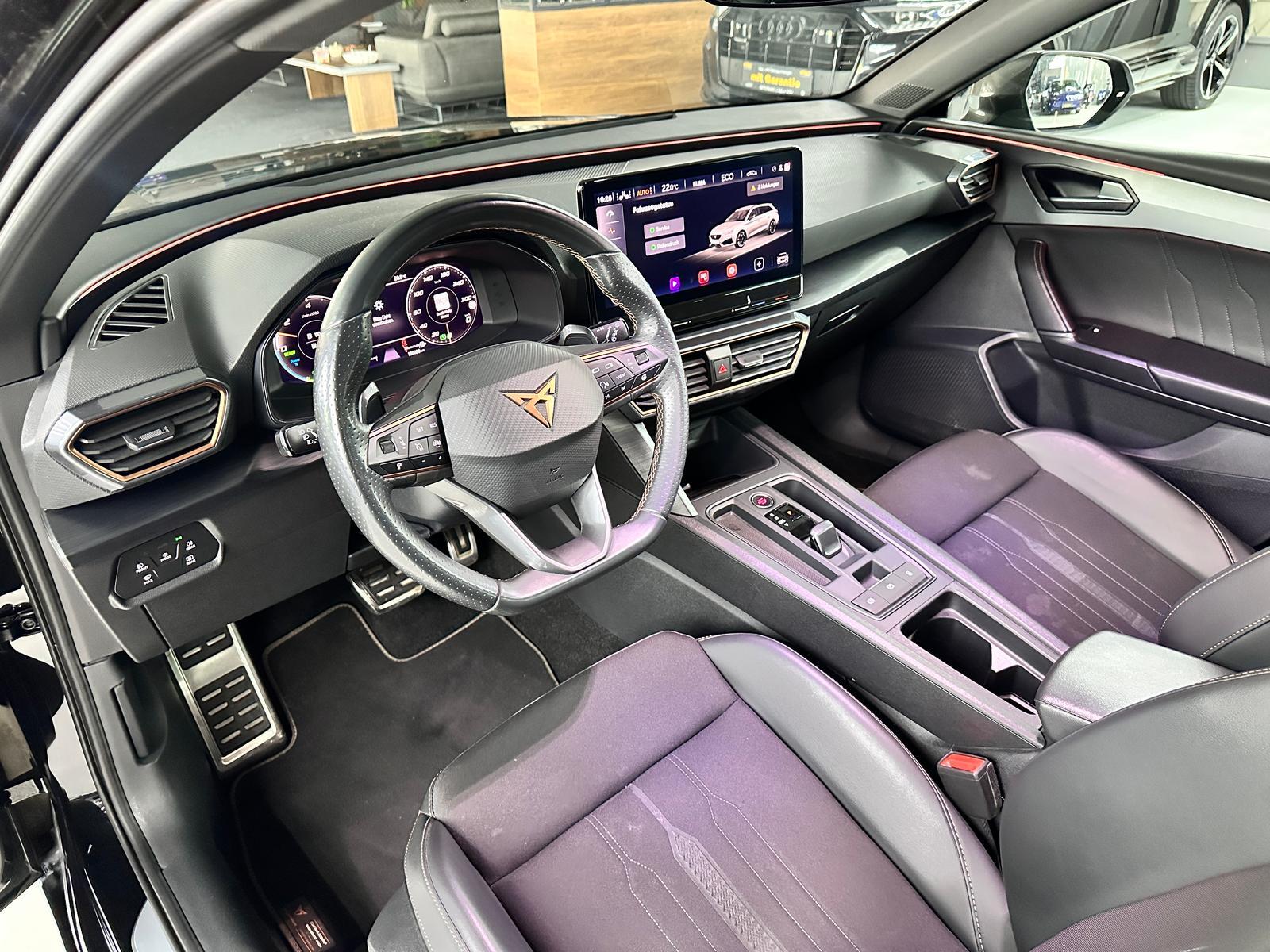 CUPRA LEON SPORTSTOURER E-HYBRID 204ch DSG - ATTELAGE PIVOTANT - COCKPIT NUMÉRIQUE - ACC - CAMÉRA DE RECUL - SIÈGES CHAUFFANTS