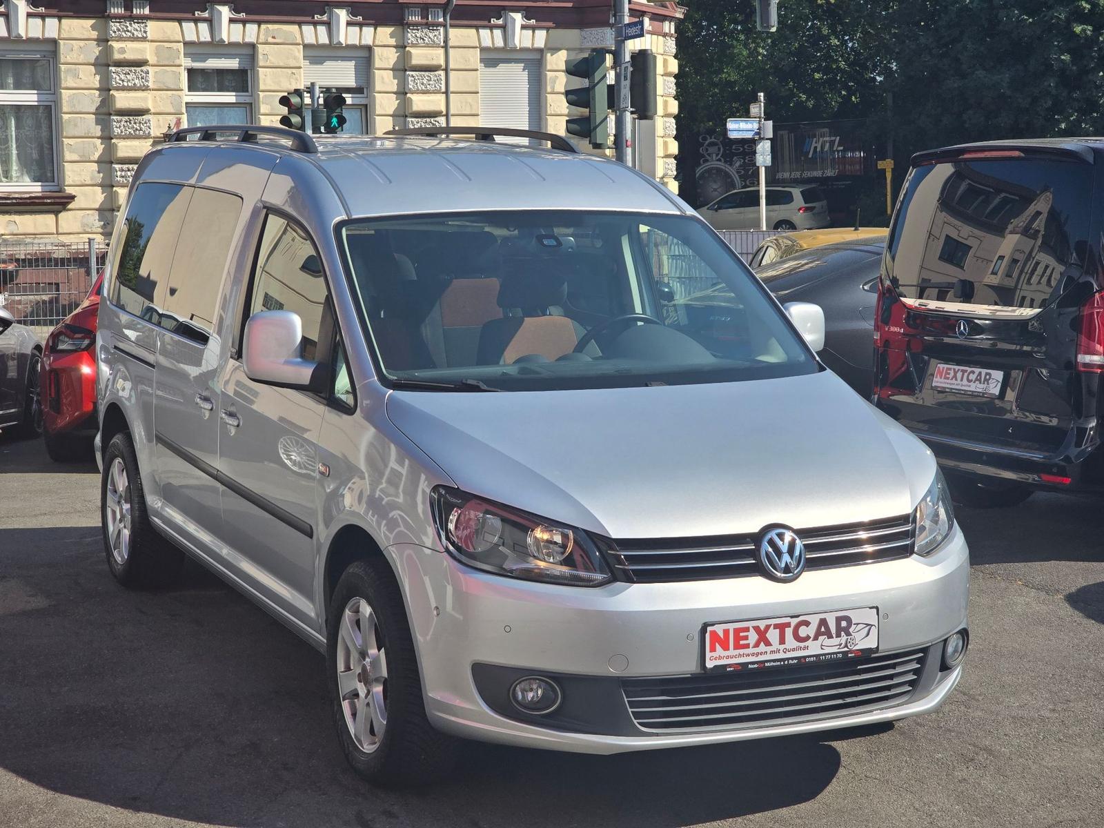 Volkswagen Caddy Maxi 1.2 TSI BMT JAKO-O Edition/7Sitzer/Na