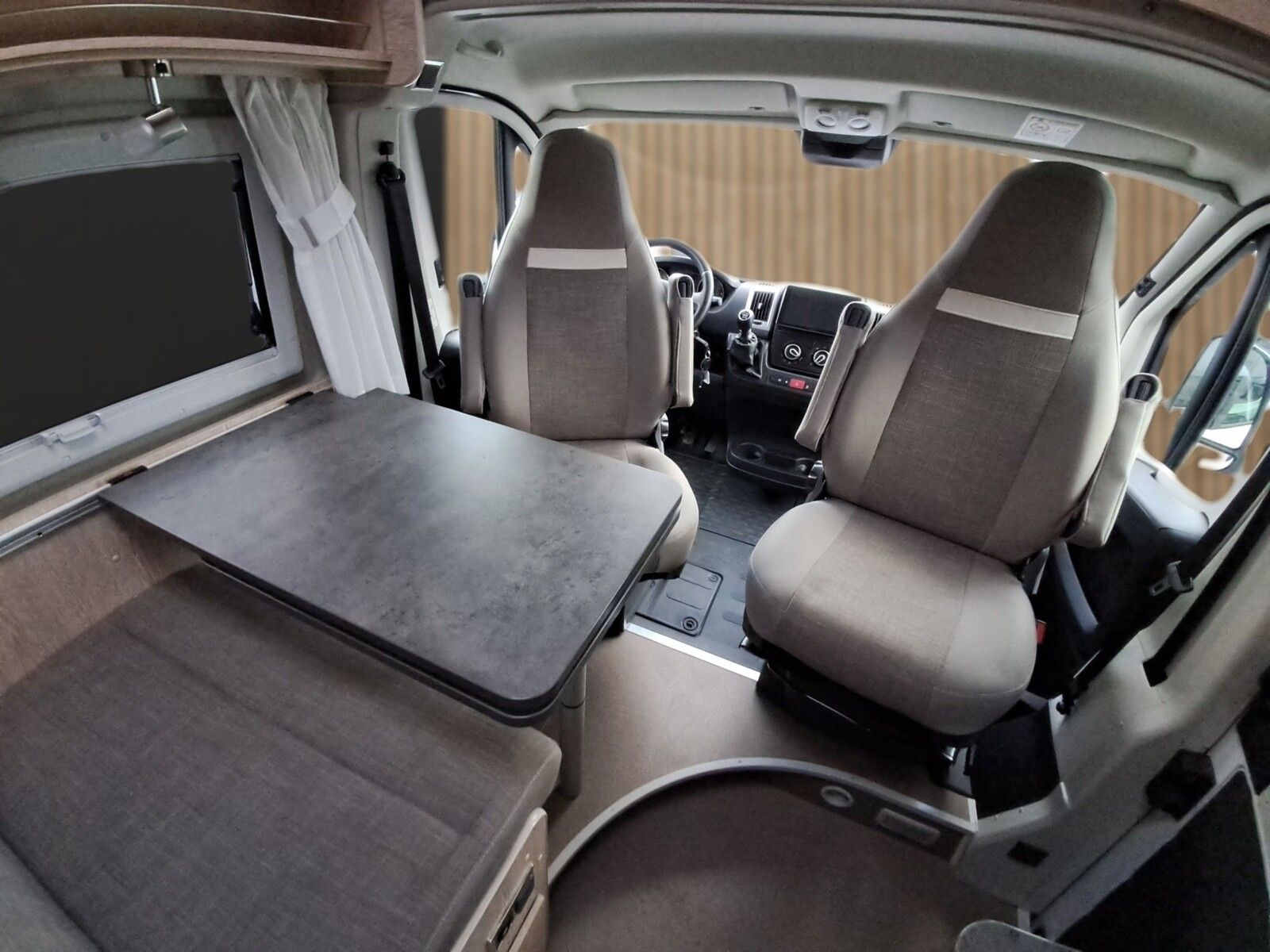 Fahrzeugabbildung Pössl 2Win Vario Citroen 165 PS Mark./AHK/Navi/Solar