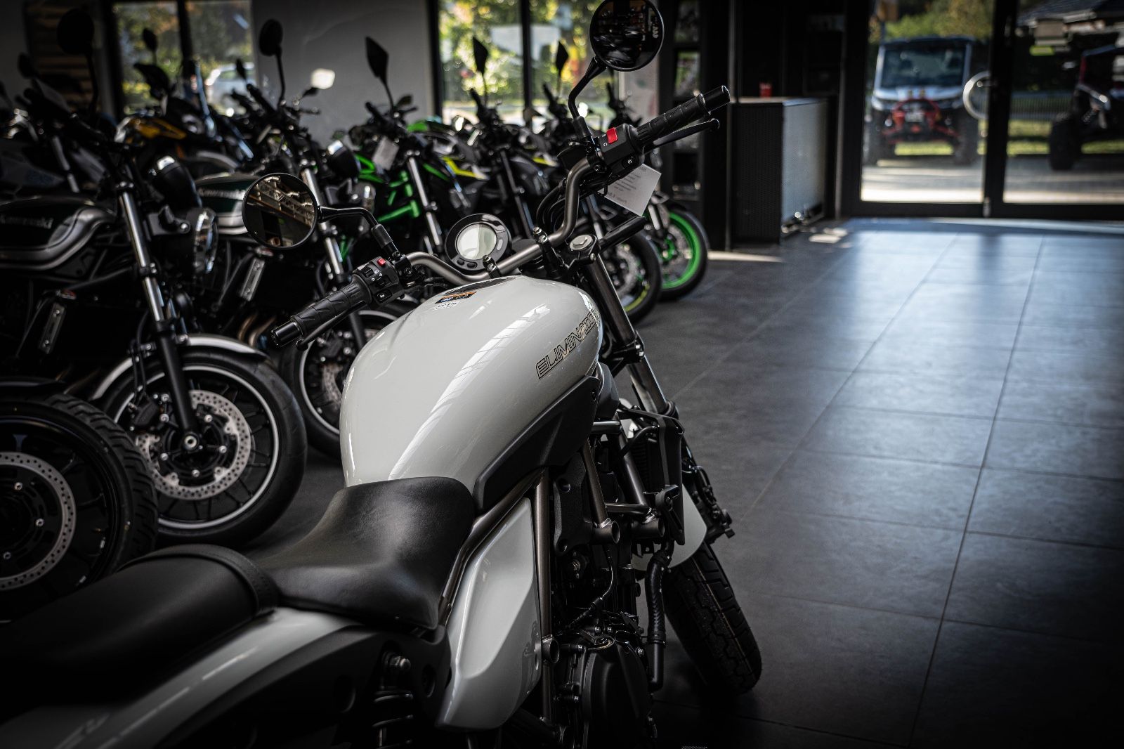 Fahrzeugabbildung Kawasaki Eliminator 500 / 2025 / Neu 4 Jahre Garantie