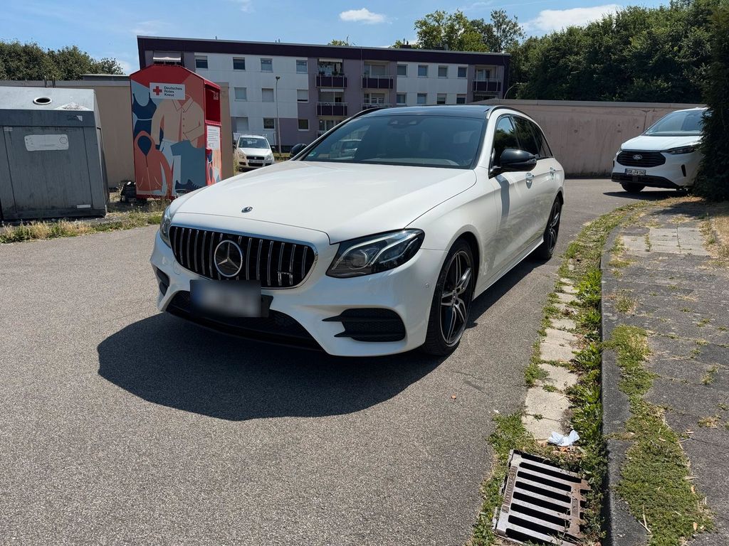 Image of Mercedes-Benz E 250