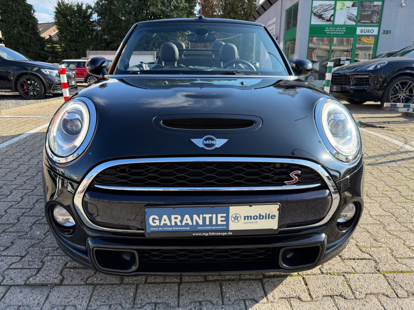 Fahrzeugabbildung MINI Cooper S Cabrio NAVI PDC LEDER H&K 1-HAND