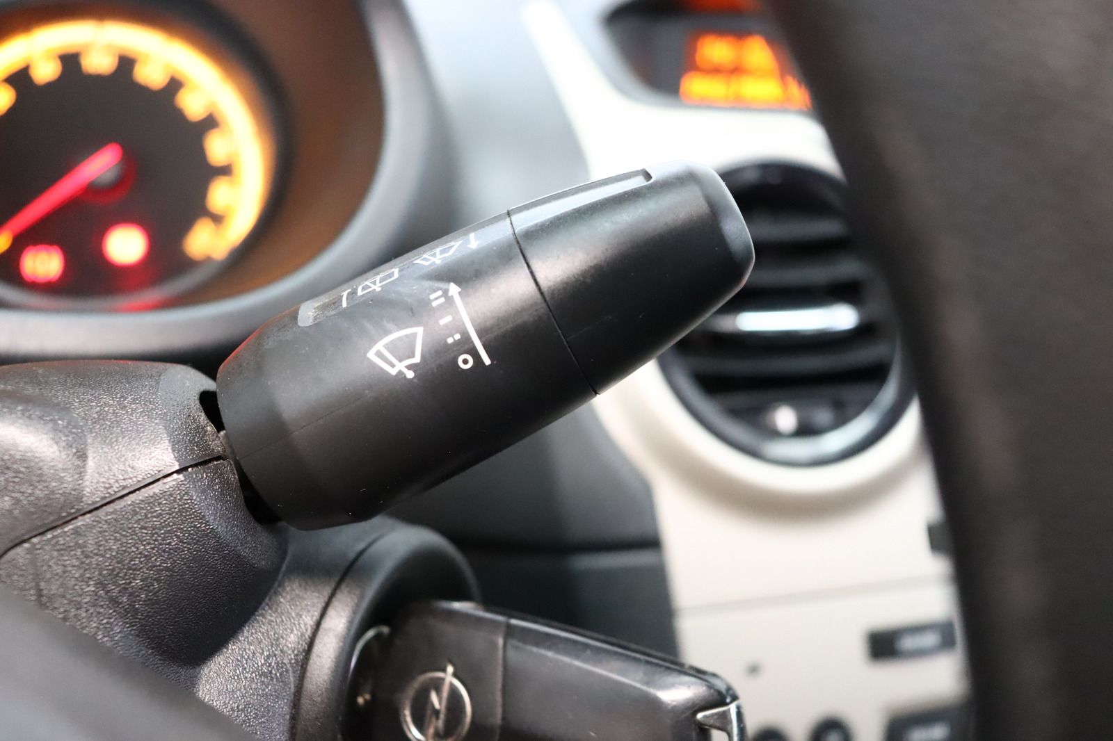 Fahrzeugabbildung Opel Corsa 1.2 Twinport * Klima * HU/AU bis 12.2026