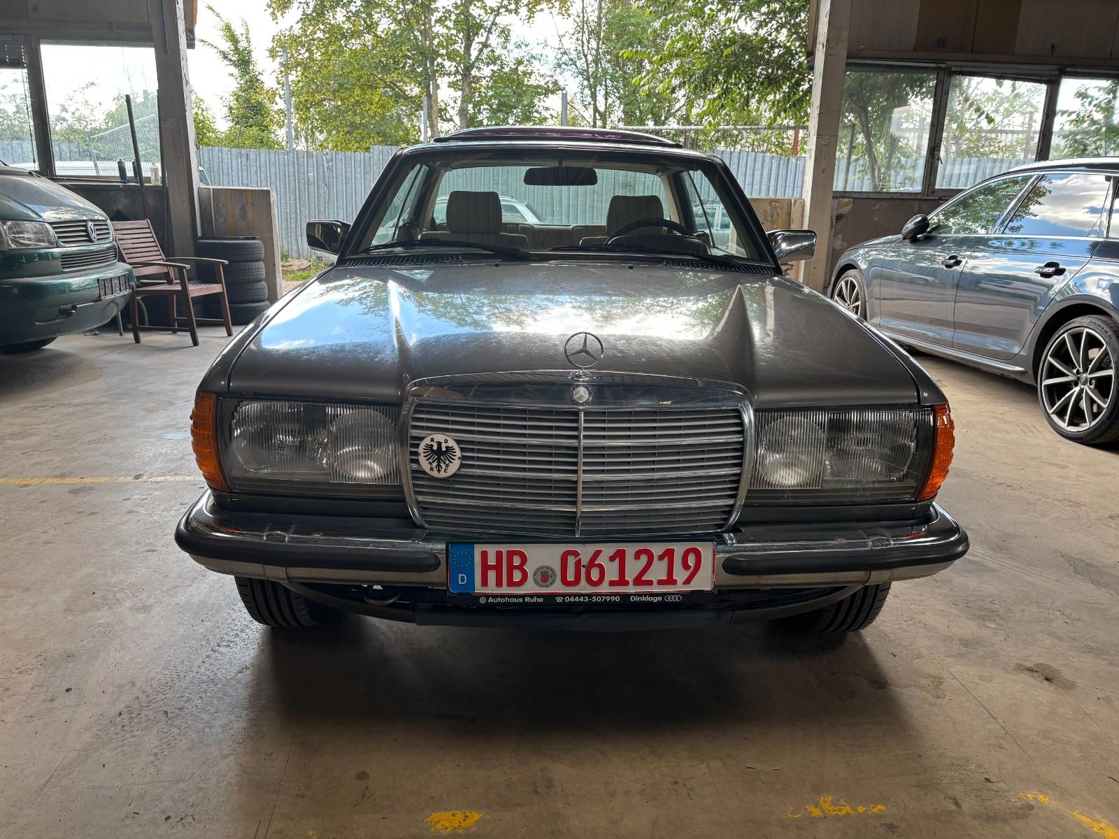 Mercedes-Benz 230CE Coupe Automatik SD H-Zulassung