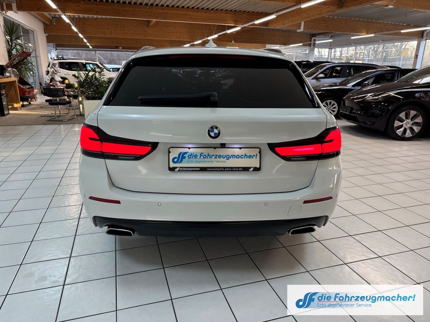 Fahrzeugabbildung BMW 530 d Touring M Paket Navi Digitales Cockpit LE