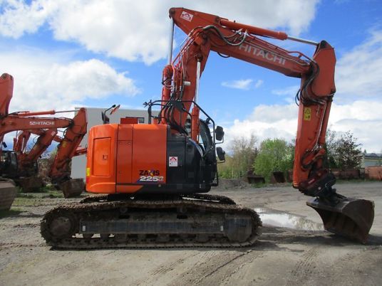 Hitachi ZX225USLC-6 Verstell/OQ70/55 (netto 113.900 €)