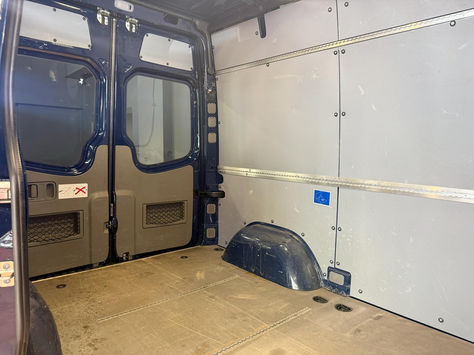 Mercedes-Benz SPRINTER 313 213 KURZ+HOCHDACH L1H2 3250 EURO5 O
