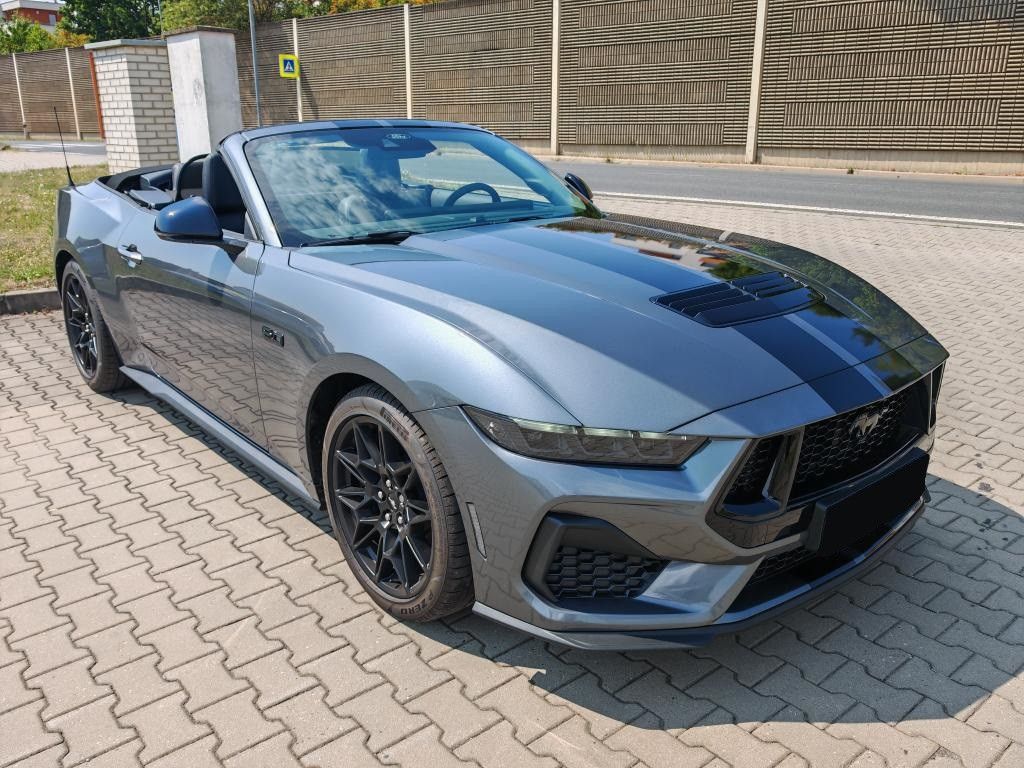 Image of Ford Mustang