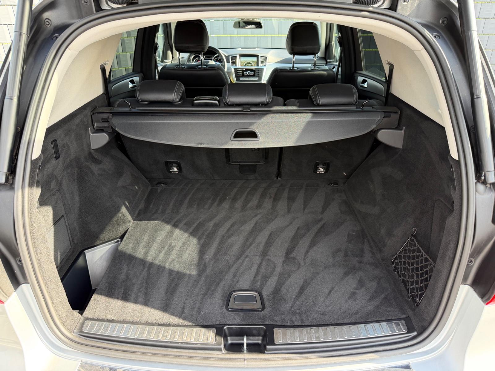 Mercedes-Benz ML 350 BlueTec 4M*7G*COMAND*AIRMATIC*H&K*AHK*