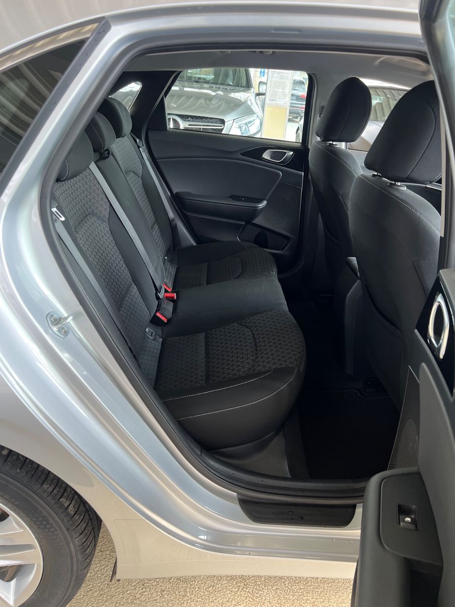 Fahrzeugabbildung Kia cee'd / Ceed Vision *LED*NAVI*CARPLAY*KAMERA*