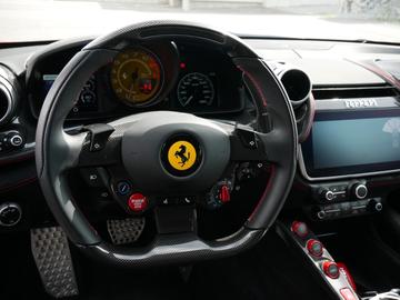 صورة مصغرة 21 لـ 2019 Ferrari GTC4LUSSO