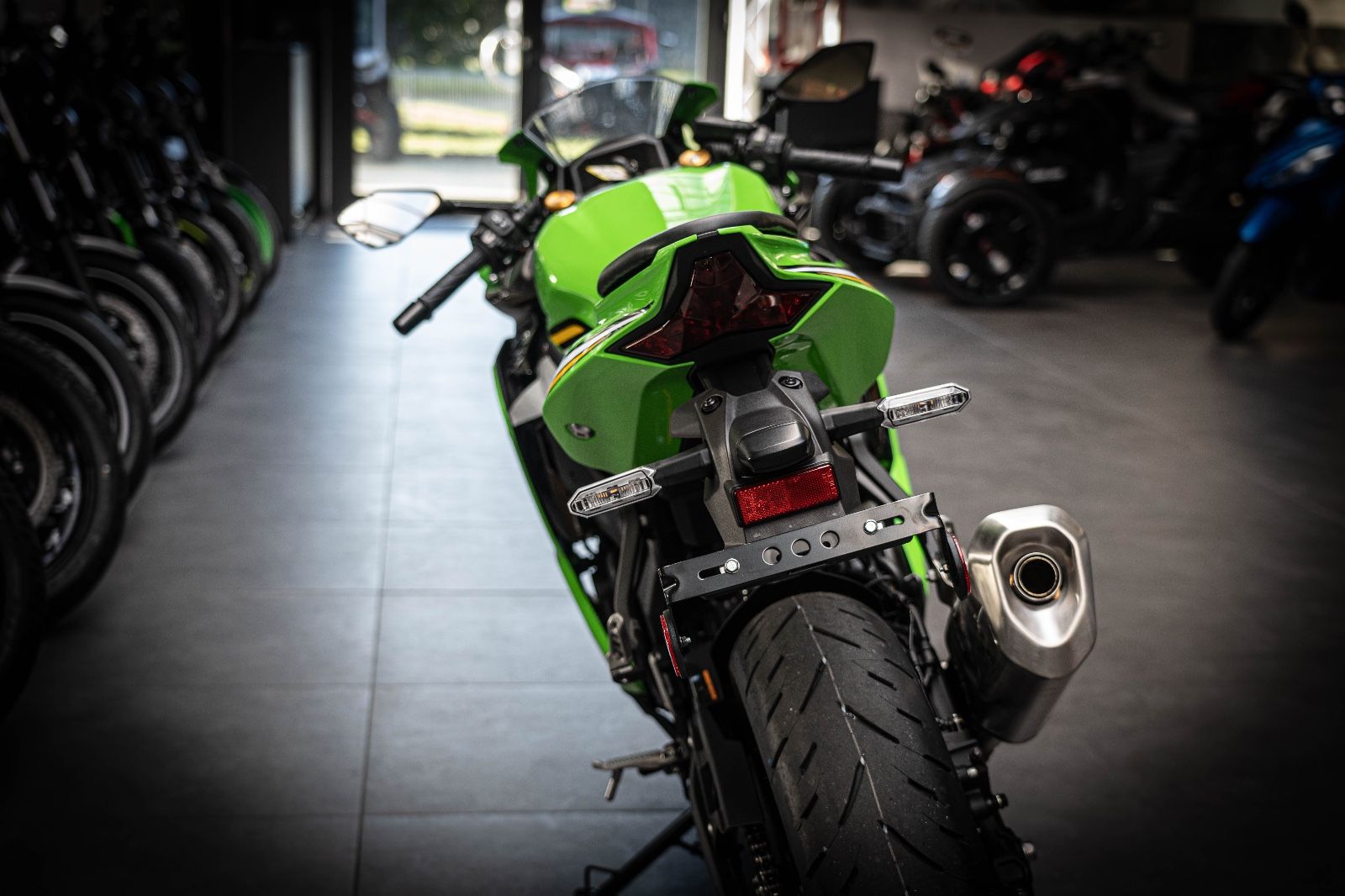 Fahrzeugabbildung Kawasaki ZX 4 RR Supersportler