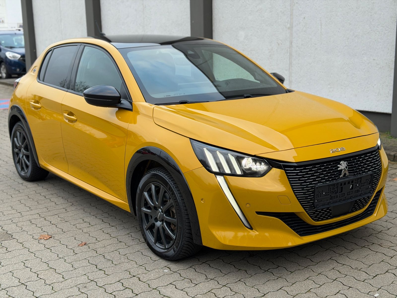 Peugeot 208E GT |LED|SHZ|KLIMAAUT.|ACC|DIG. COCKPIT imagem 3