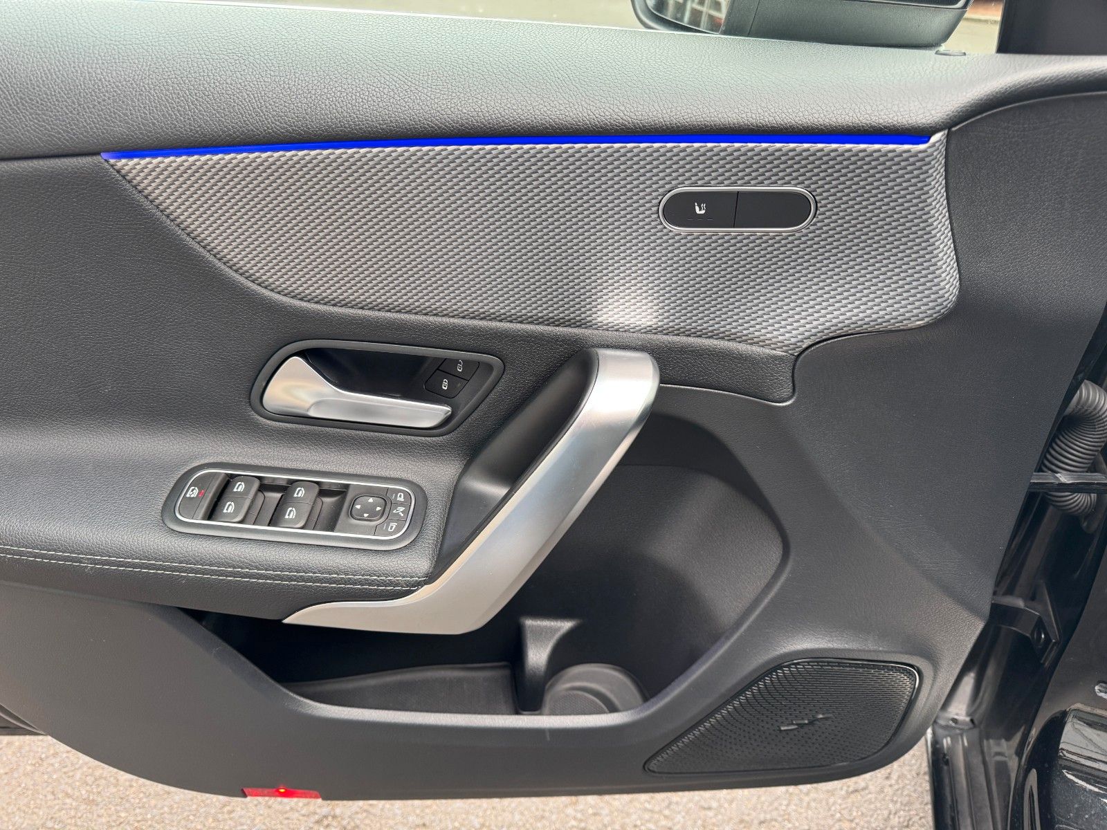Fahrzeugabbildung Mercedes-Benz A 180 Progressive MBUX+LED+Ambiente+Carplay