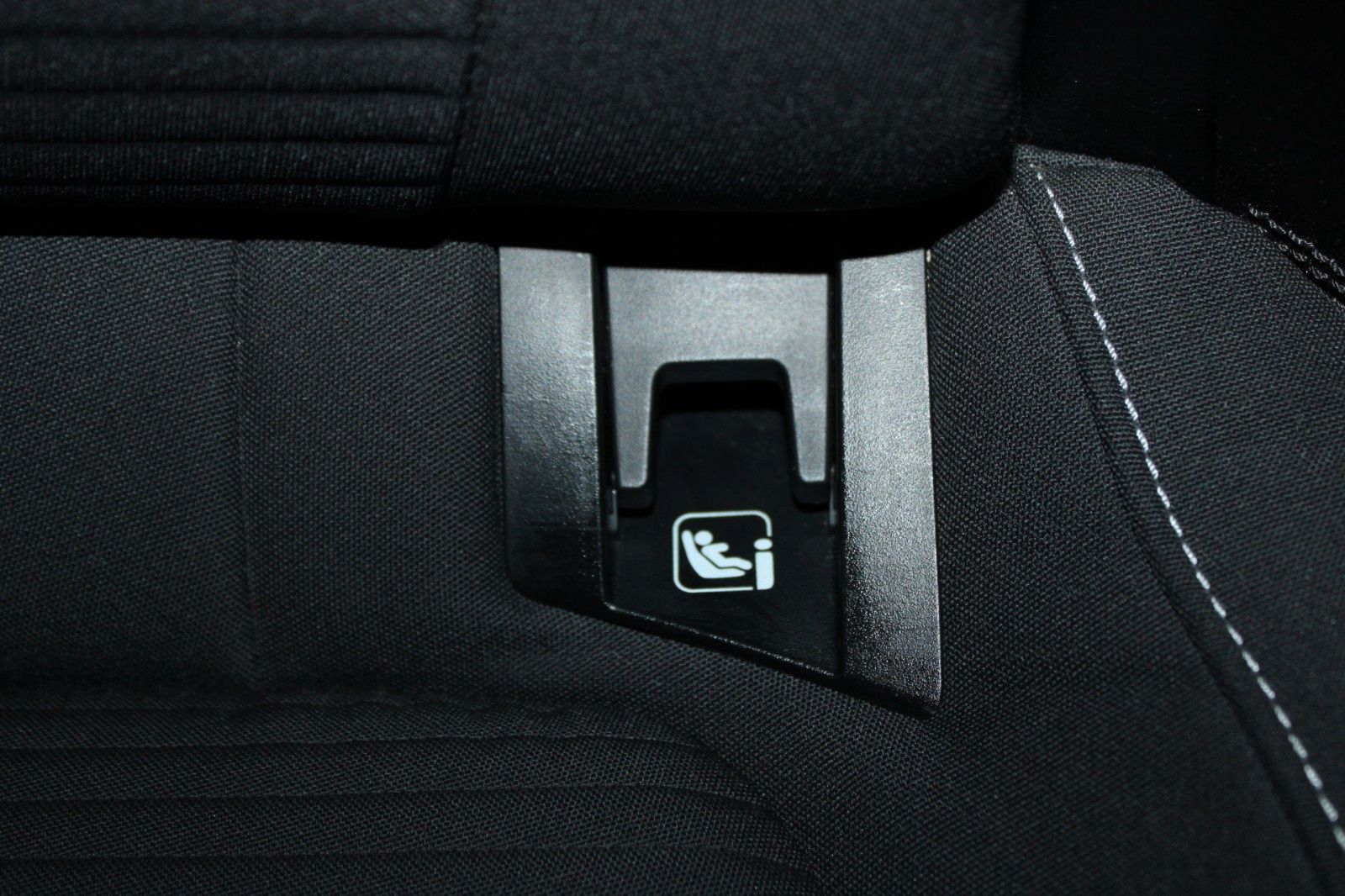 Fahrzeugabbildung Ford Focus Titanium DAB CAM ParkAssistent SHZ FSH uvm