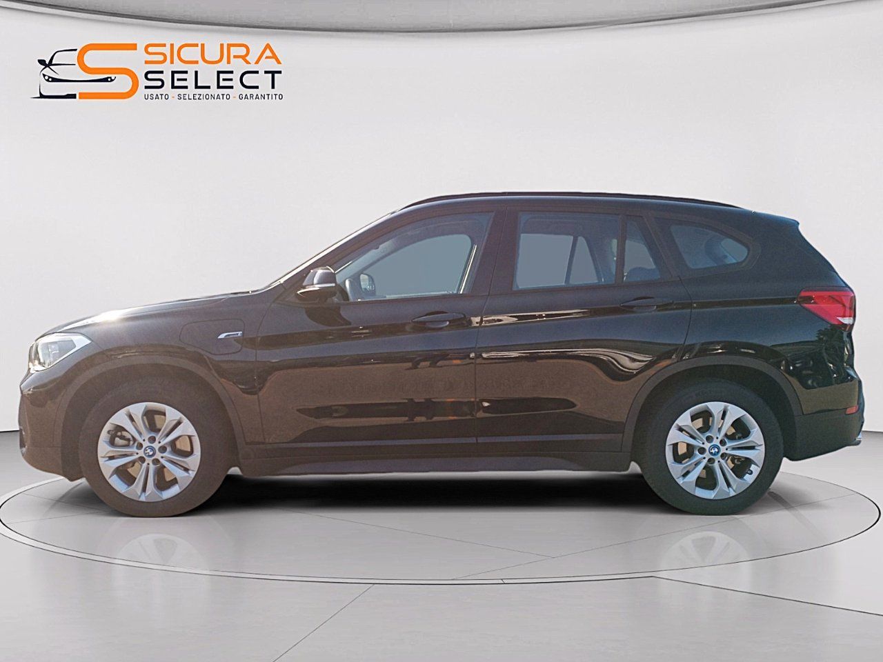 BMW X1 xdrive25e Business Advantage auto imagem 2